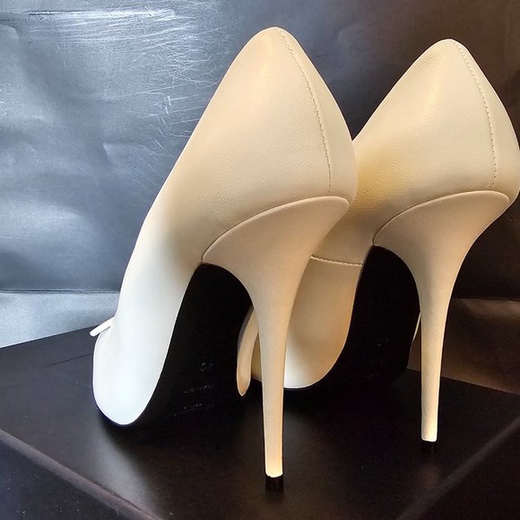 Saint Laurent Kayla Leather Pumps in White, Size 8.5 US - Picture 7 of 10